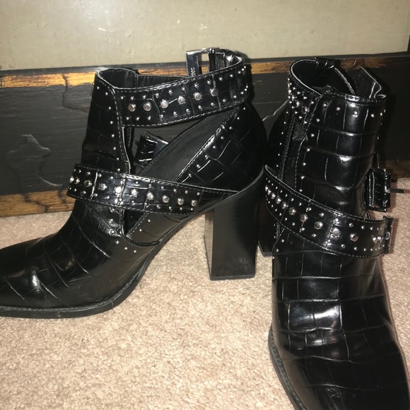 🥾 Zara Studded Boot Style Shoe H11 - Picture 2 of 3